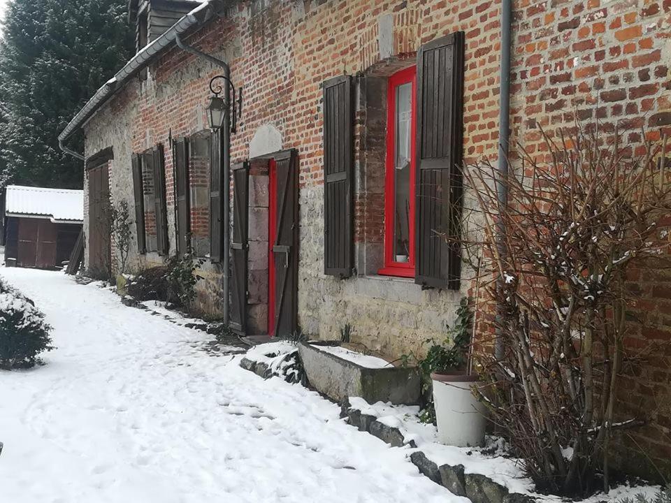 L'Ecrin Du Val De Sambre Bed & Breakfast Maubeuge Exterior photo